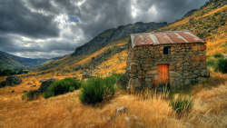 stone house wallpaper
